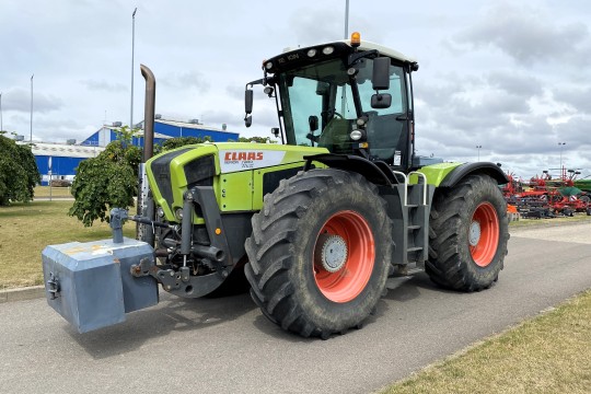 Naudotas traktorius Claas Xerion 3800 